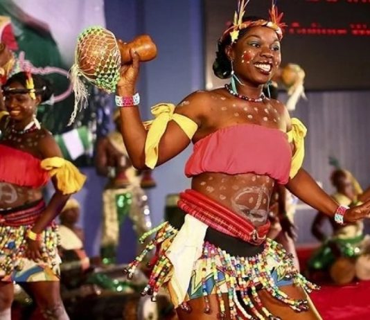 Efik: Tarihi, aure, abinci, da adini na wannan kyakkyawar ƙabilar