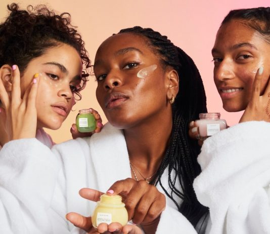 Seven (7) home remedies for glowing skin.