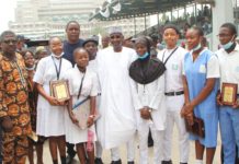 MINISTAN FCT YA YIWA DALIBAN FCT KYAUTA A FASAHA DA KIMIYA..