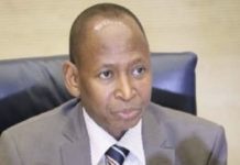 Hukumar ta EFCC ta sako Akanta janar da aka tsare a kwanakin baya