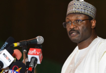 Hare-hare a ofisoshin INEC ba zai hana zaben 2023 ba – Yakubu