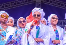 Mu Ba Masau kudi bane, Na Nemi Naira Miliyan Biyu A Wajan Matar Shettima A Jiya – Remi Tinubu