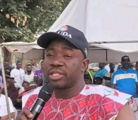 Shugaban jam’iyyar Adawa PDP Sunday Zakka ya rasu sa’o’i kadan ga babban zaben 2023.