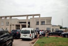 ZA MU KAMMALA TITIN CITY GATE A CIKIN WATANNI BAKWAI(7).In ji WIKE.