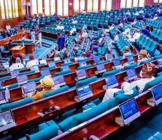 Majalisar wakilai ta ƙi yarda a yafe wa ɗalibai kuɗin WAEC da NECO da UTME da JAMB da su rubuta kyauta