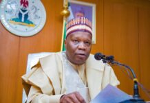 2024: Gwamnan Gombe Ya Yafewa Fursunoni 39, Tare Da Ayyana Shirin Sake Raba Tallafi