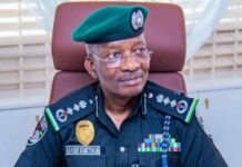 Yan sanda sun ceto wani mutum da aka yi garkuwa da shi a Abuja, yayin da suka kama masu garkuwan .